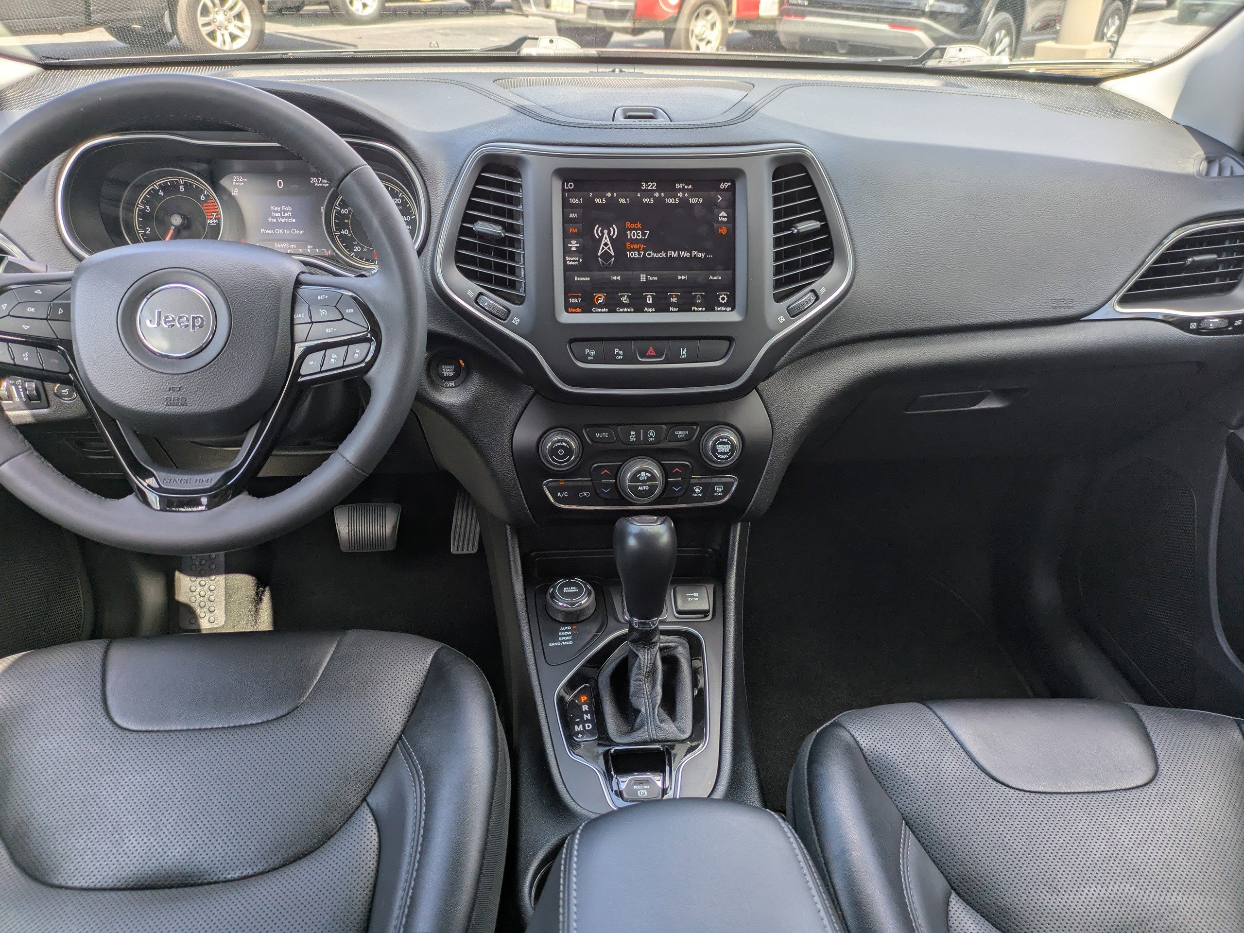 2023 Jeep Cherokee Altitude Lux photo 15