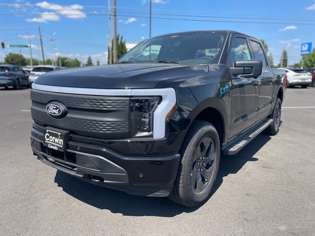 2025 Ford F-150 Lightning photo 5