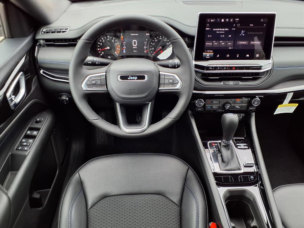 2026 Jeep Compass Latitude Altitude photo 3