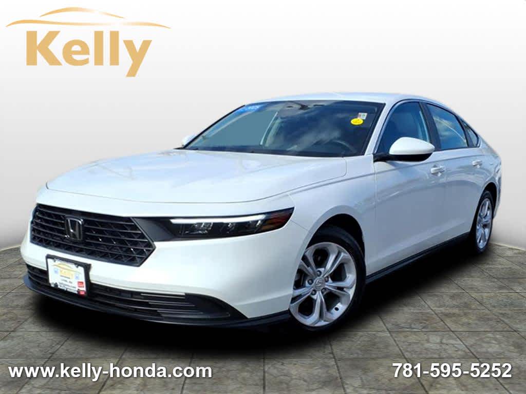 2025 Honda Accord LX's photo