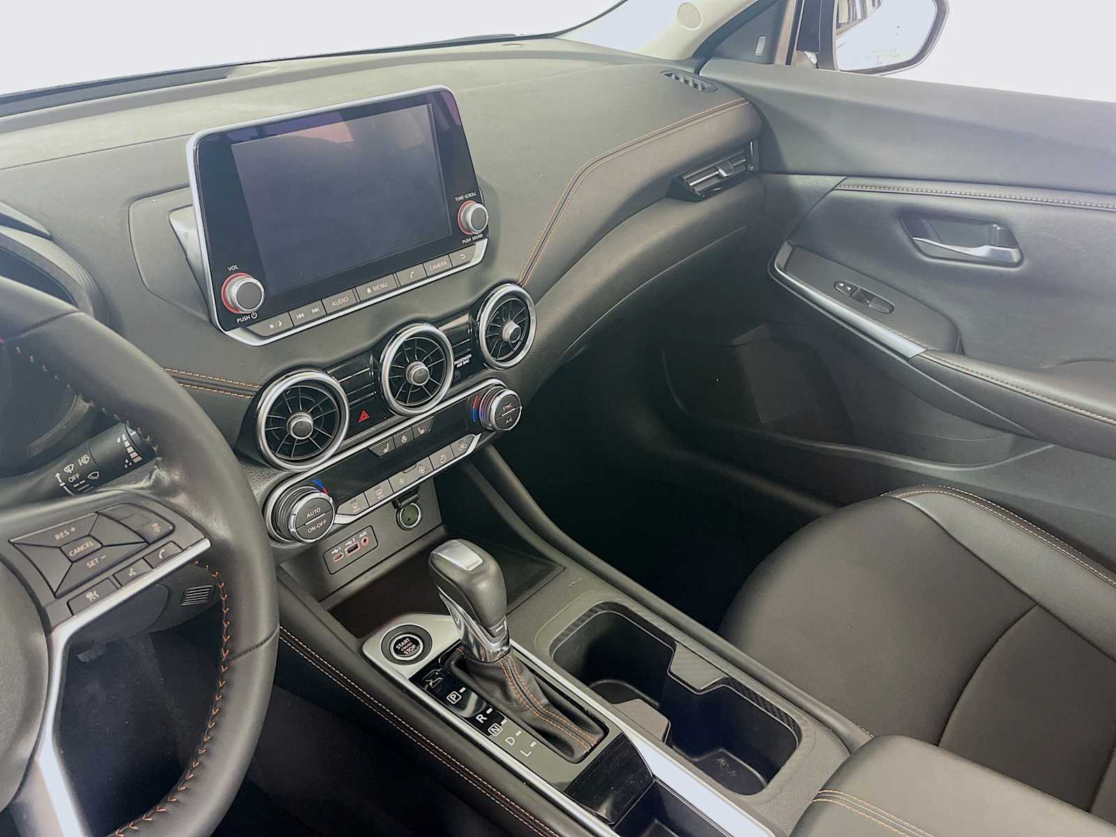 2022 Nissan Sentra SR photo 19