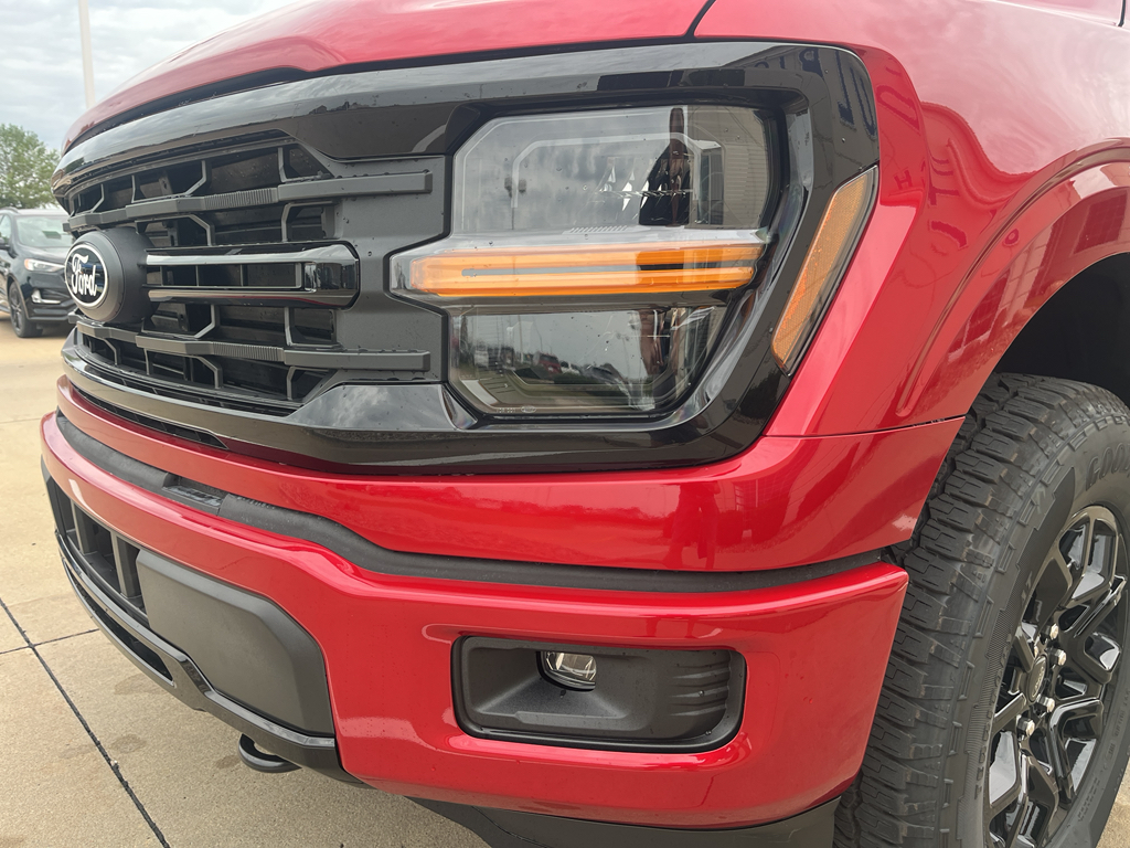 2025 Ford F-150 XLT photo 13