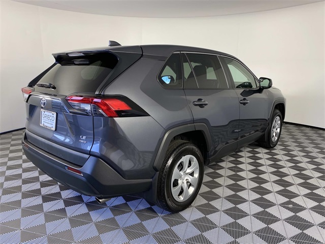 2023 Toyota RAV4 LE photo 5