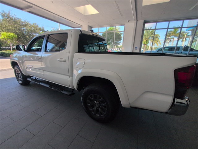 2023 Toyota Tacoma V6 photo 18