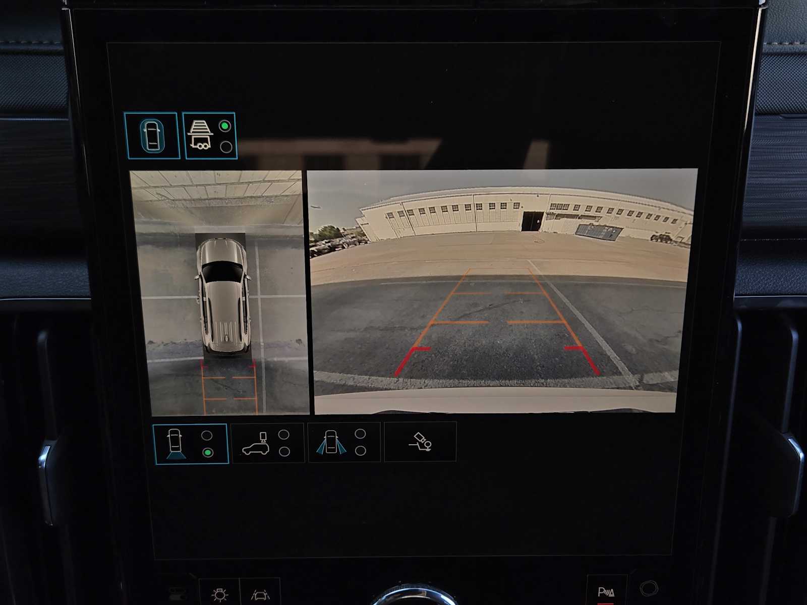 2026 Gmc Acadia AT4 photo 12