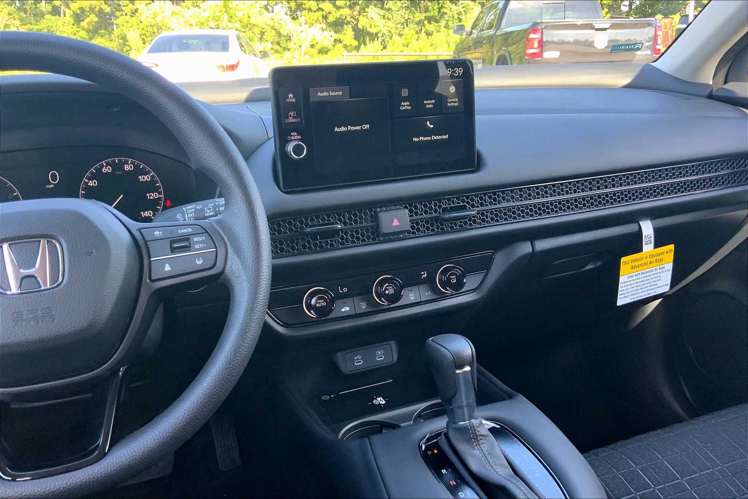 2026 Honda HR-V LX photo 3