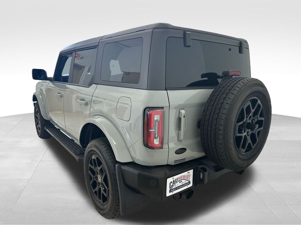 2022 Ford Bronco Outer Banks photo 3