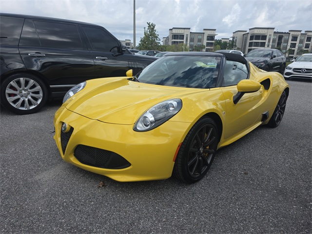 2016 Alfa Romeo 4C SPIDER photo 3