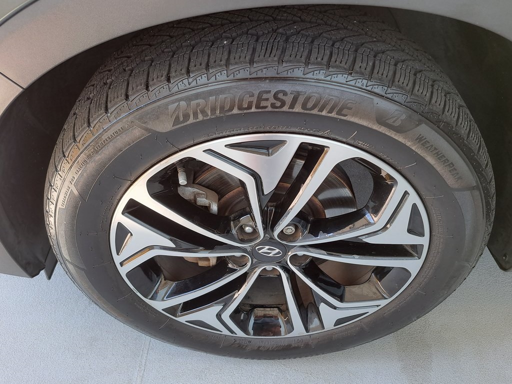 2020 Hyundai Santa Fe Limited photo 28