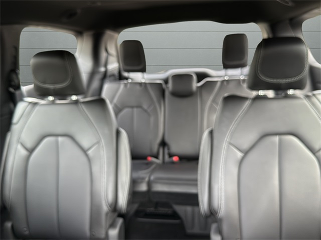 2026 Chrysler Pacifica photo 24