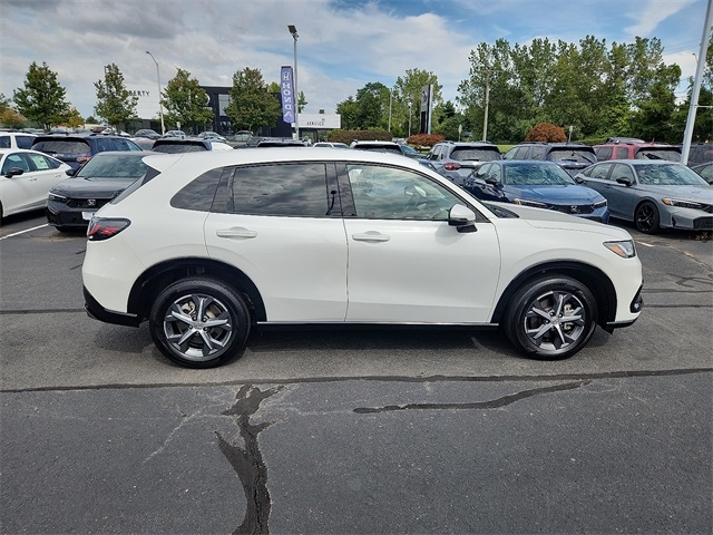 2025 Honda HR-V EX-L photo 6