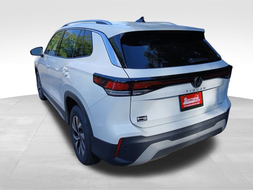 2025 Volkswagen Tiguan S photo 2