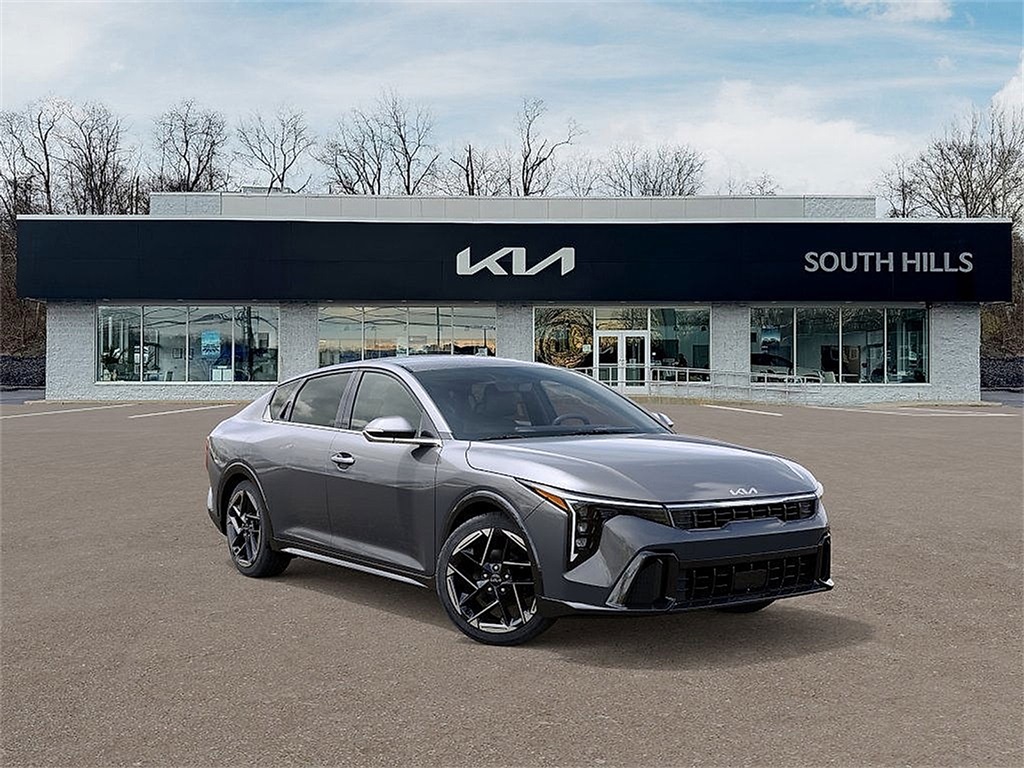 2025 Kia K4 GT-Line photo 6