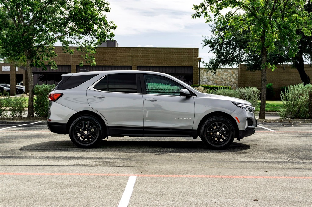 2024 Chevrolet Equinox LT photo 4