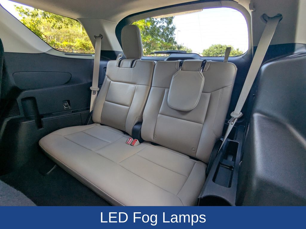 2021 Ford Explorer XLT photo 13