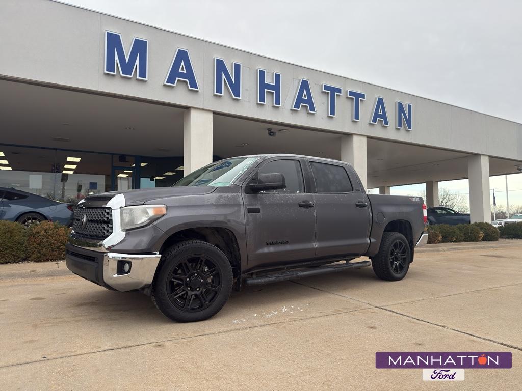2020 Toyota Tundra SR5's photo