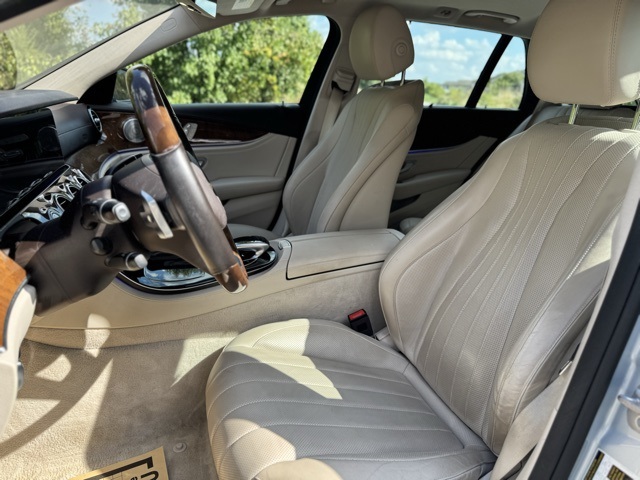 2018 Mercedes Benz E 400 4MATIC Wagon photo 12