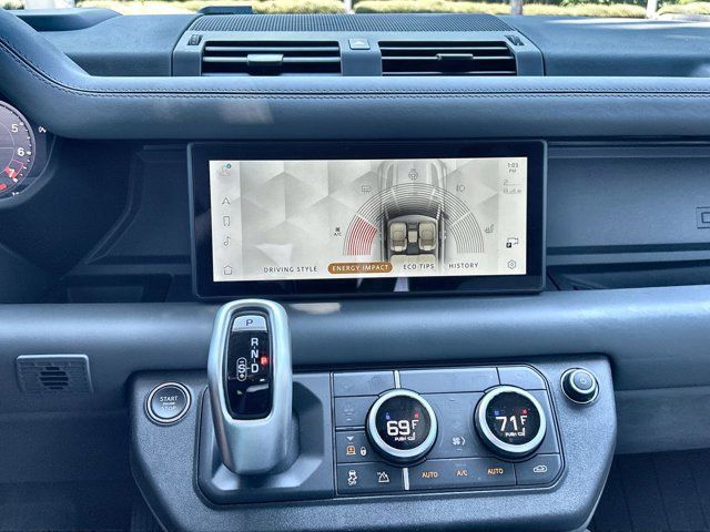 2024 Land Rover Defender 110 X-Dynamic SE photo 13
