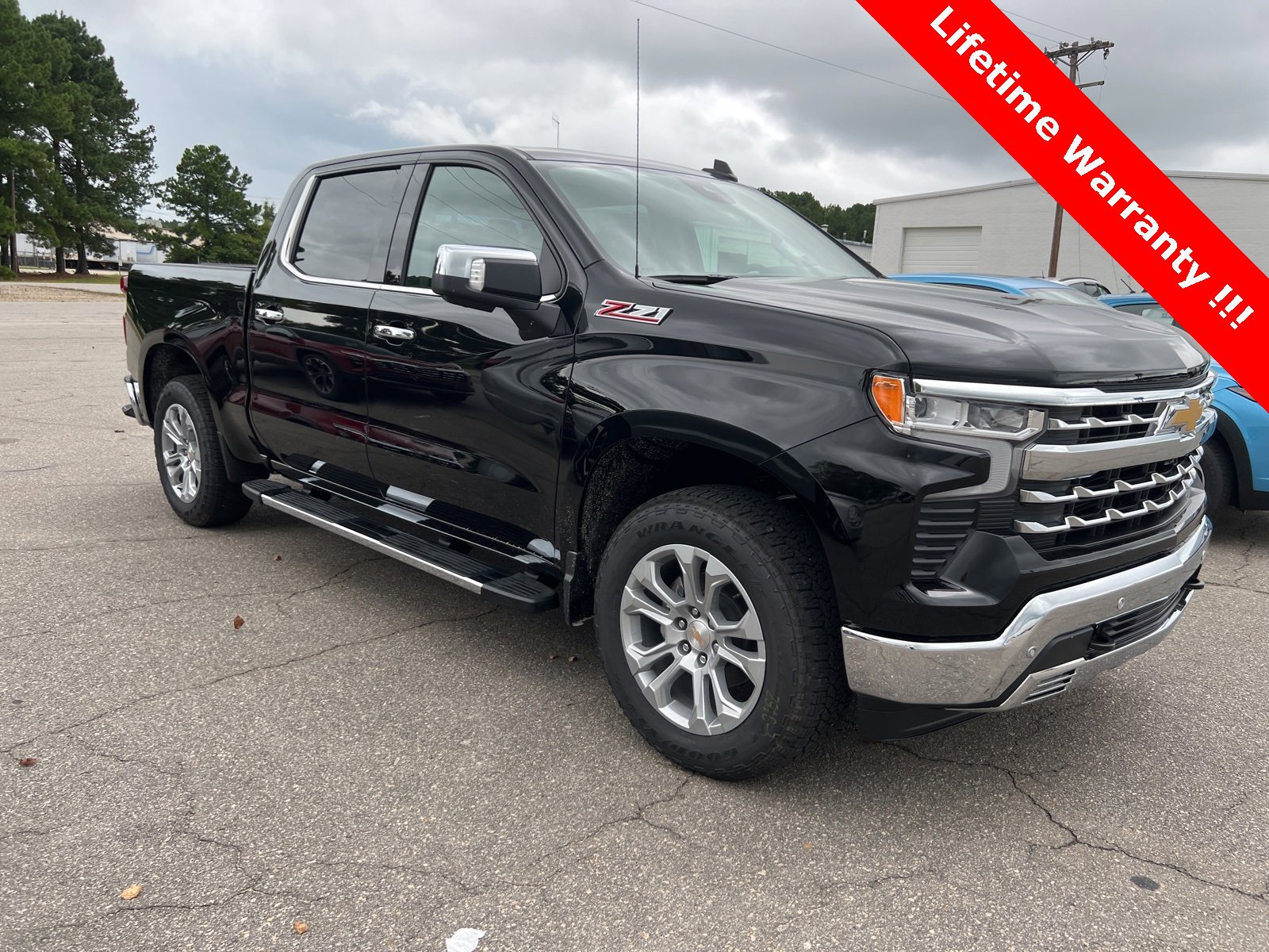 2026 Chevrolet Silverado 1500 LTZ photo 3