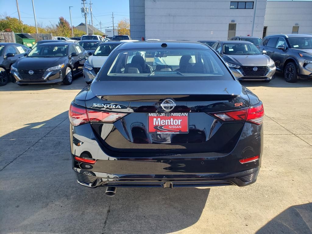 2025 Nissan Sentra SR photo 3