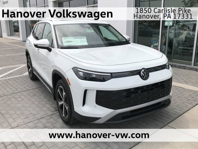 2025 Volkswagen Tiguan SE's photo