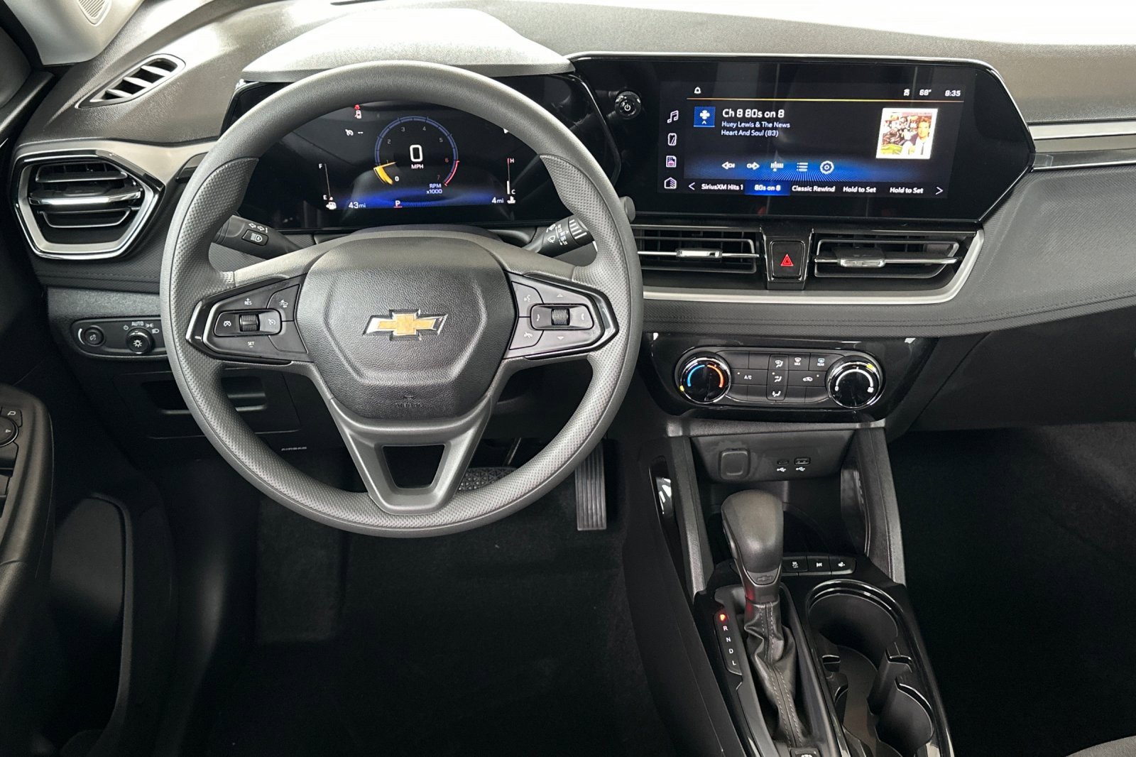 2026 Chevrolet Trailblazer LT photo 8