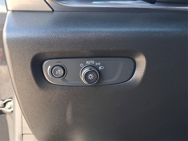 2023 Chevrolet Traverse Cloth photo 10