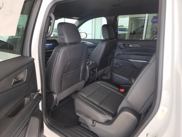 2025 Chevrolet Traverse photo 5
