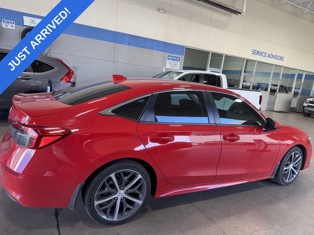 2022 Honda Civic Touring photo 3