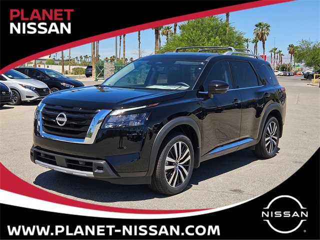 2025 Nissan Pathfinder Platinum's photo
