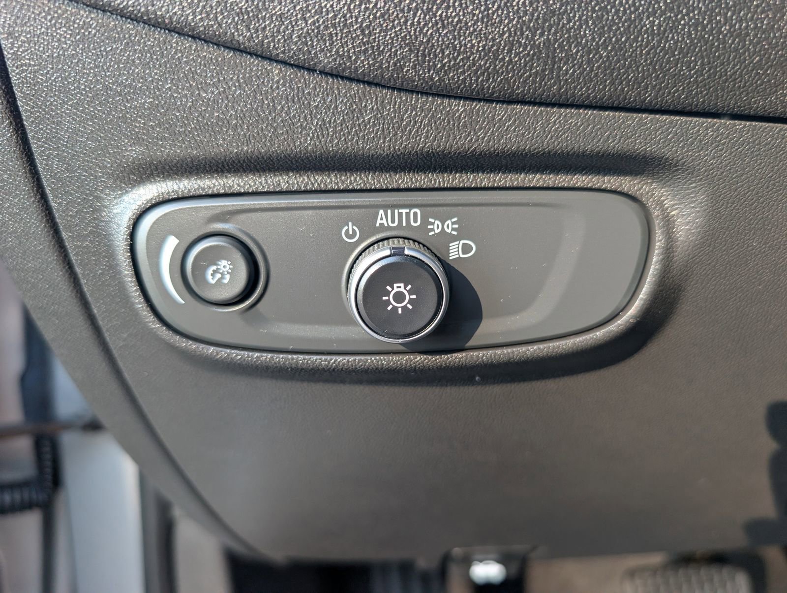 2024 Chevrolet Equinox LS photo 24