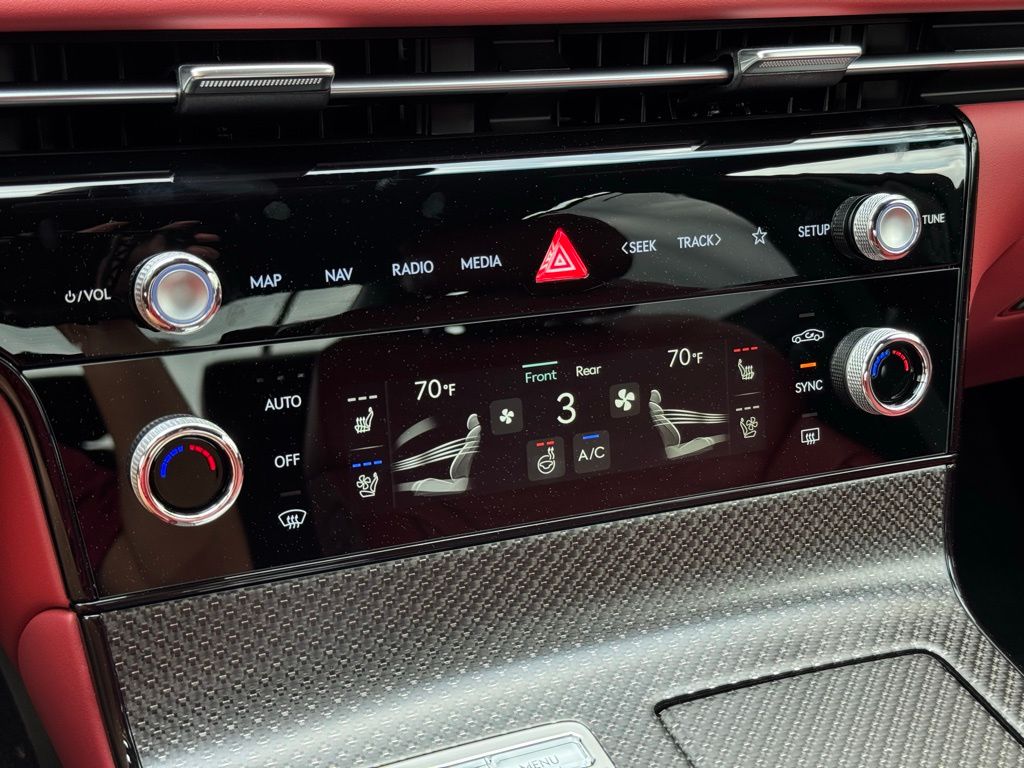 2025 Genesis G80 3.5T Sport Prestige photo 32