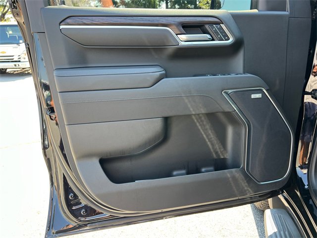 2025 Gmc Sierra 1500 SLT photo 9