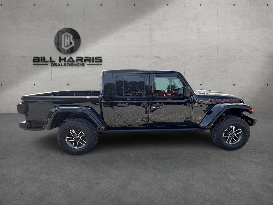 2025 Jeep Gladiator Mojave photo 5