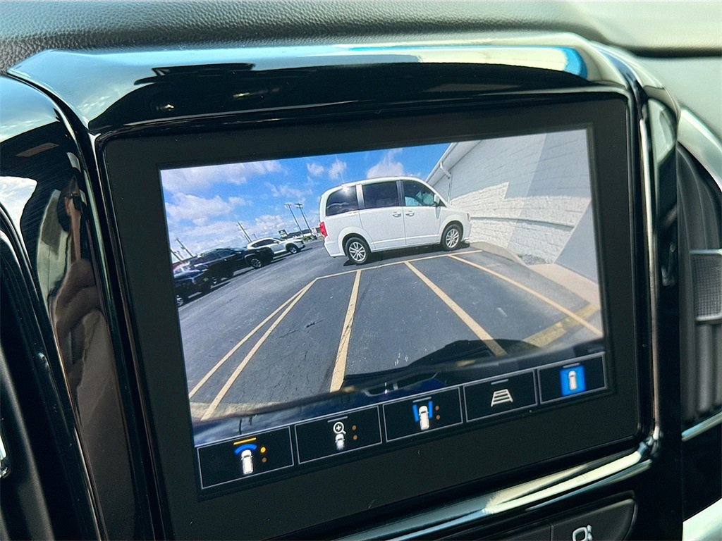 2023 Chevrolet Traverse RS photo 14