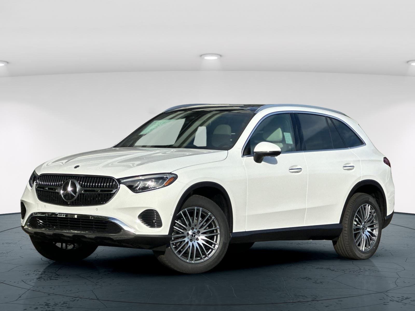 2026 Mercedes Benz GLC 300 photo 3