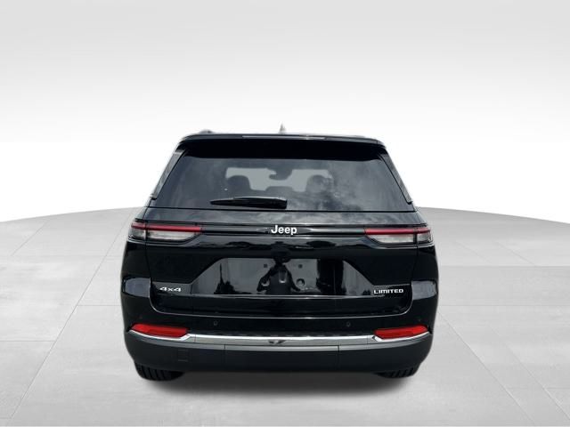 2025 Jeep Grand Cherokee Limited photo 4