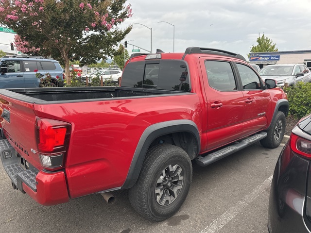 2019 Toyota Tacoma TRD Off-Road V6 photo 3
