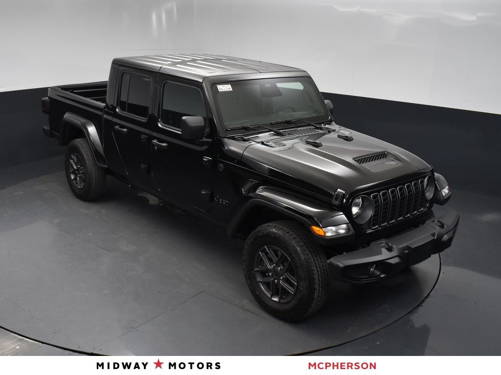 2026 Jeep Gladiator Sport S's photo