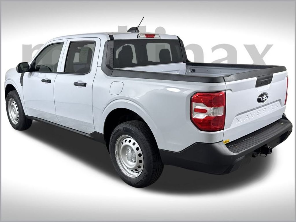 2025 Ford Maverick XL photo 3