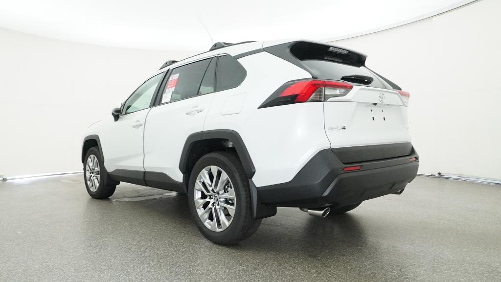 2025 Toyota RAV4 XLE Premium photo 14