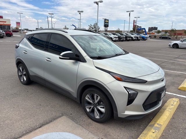 Used 2022 Chevrolet Bolt EUV LT with VIN 1G1FY6S09N4108077 for sale in El Paso, TX