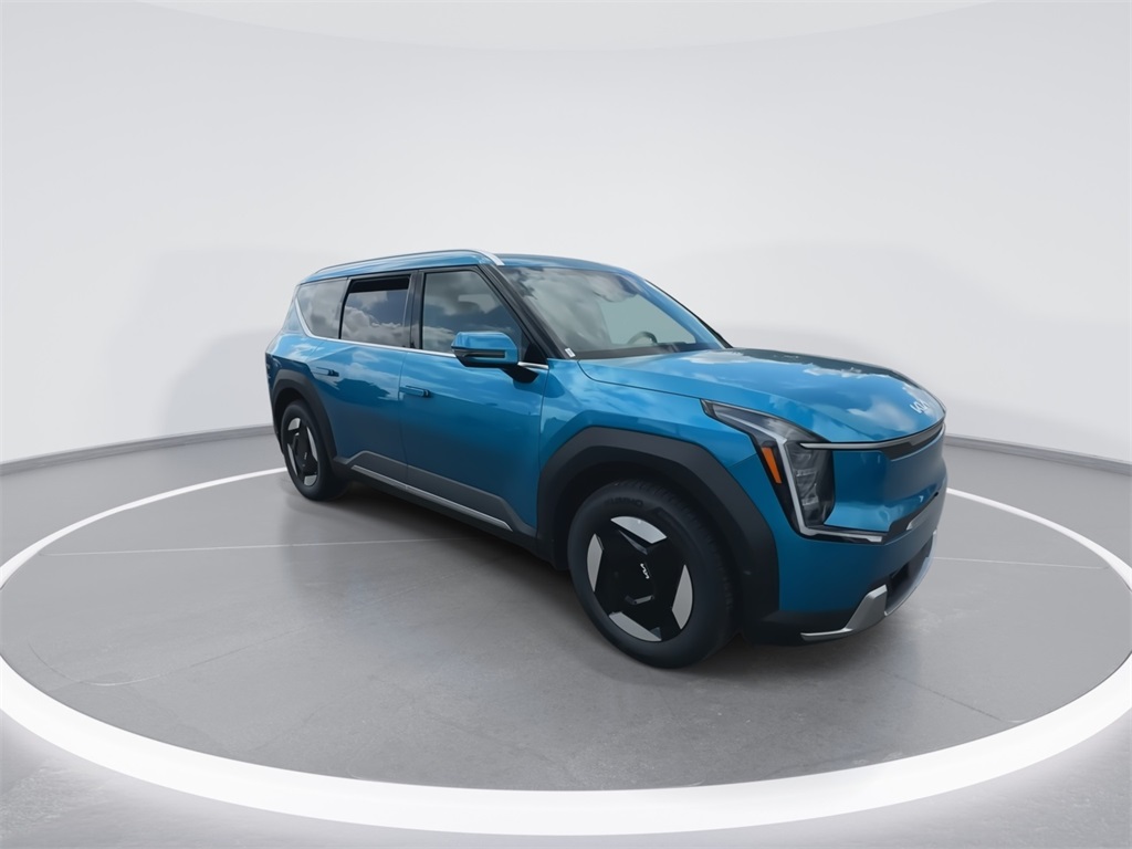 2026 Kia EV9 Wind photo 2