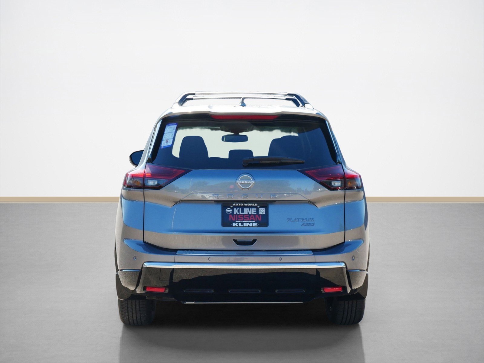 2026 Nissan Rogue Platinum photo 3