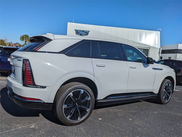 2025 Cadillac Escalade IQ Sport photo 4