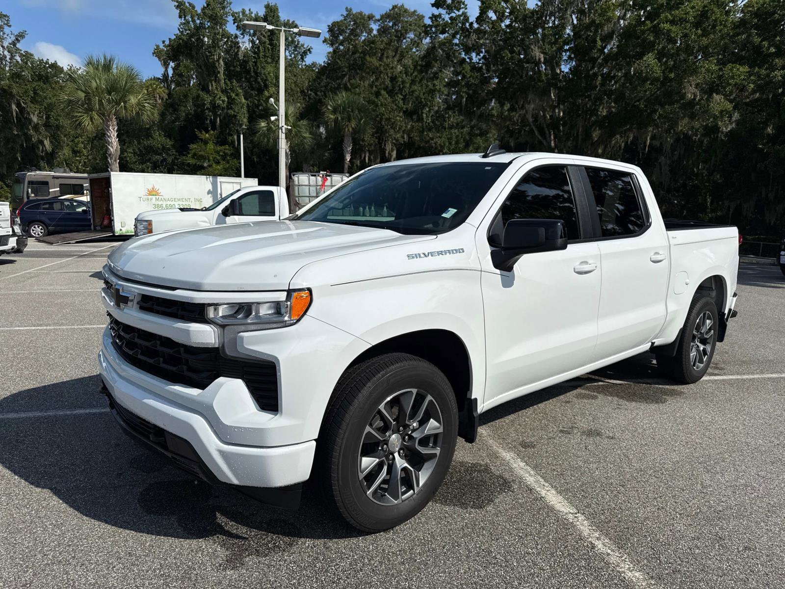 2024 Chevrolet Silverado 1500 RST photo 12