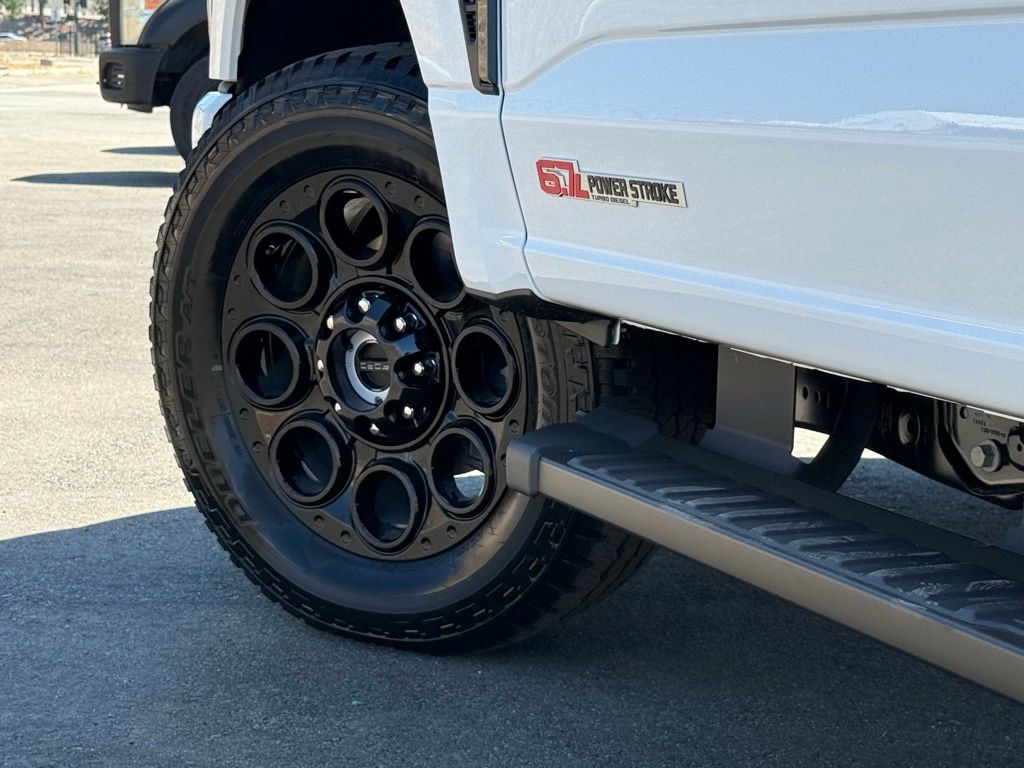 2026 Ford F-250 Lariat photo 17