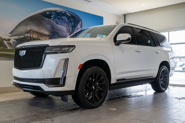 2024 Cadillac Escalade Sport Platinum's photo