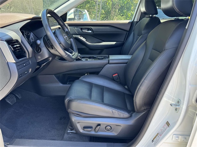 2023 Nissan Rogue SL photo 13