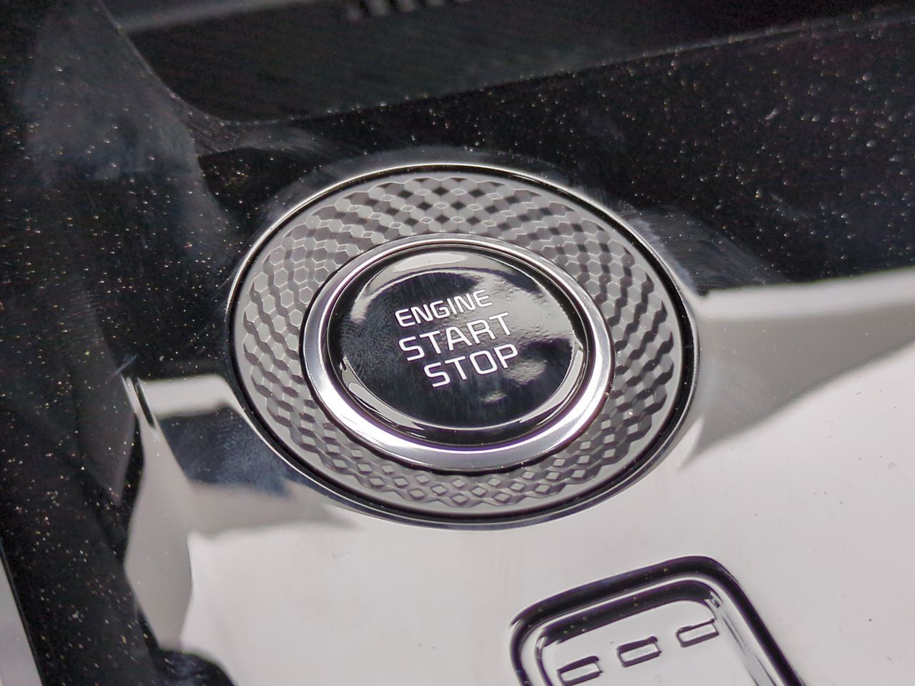2025 Kia Niro Plug-In Hybrid EX photo 13
